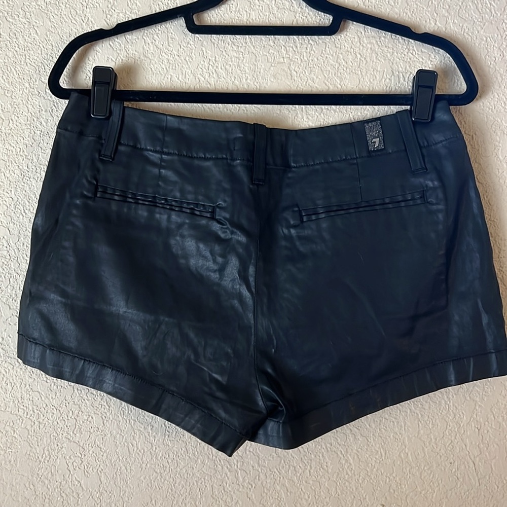 7 For All Mankind Black Coated Shorts - Picture 3 of 4